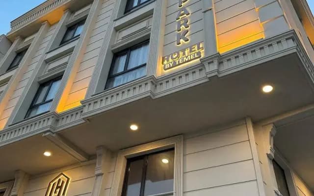 Loft Park Hotel S