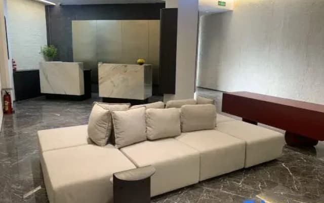 HtHotel(Dongguan TangxiaHigh-speedRailwaySouthStationBeanch)