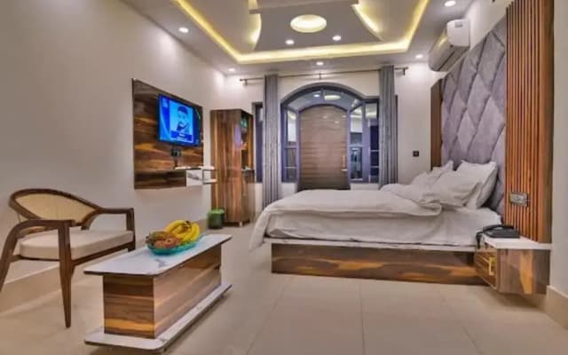 Hotel Aura Inn