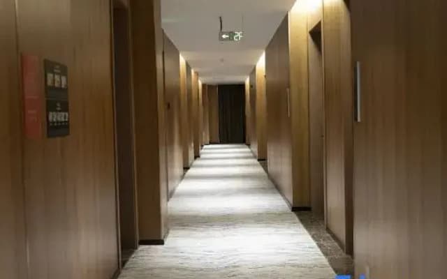 Wupin · Encounter Baicao Garden · Time Luxury Hotel (Shaoxing Lu Xun Hometown Scenic Area Branch)
