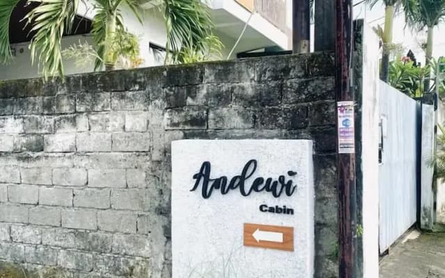 Andewi Cabin
