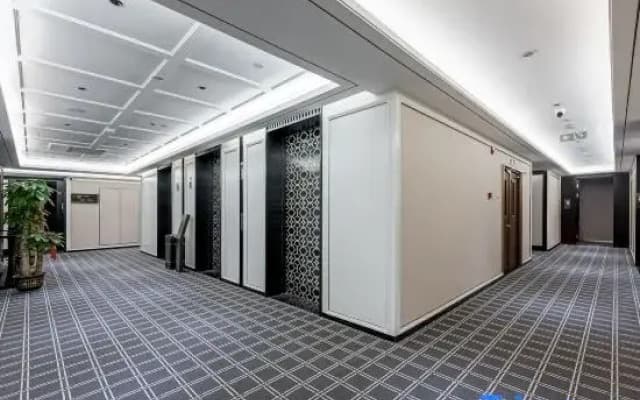 XANA Deluxe Hotel (Sanhe Jindu Shopping Plaza)
