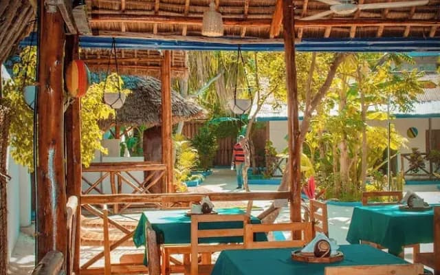 Tuna Nungwi Beach Bungalow