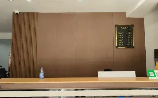 Haiyue Hotel (Lancang Huimin Town)