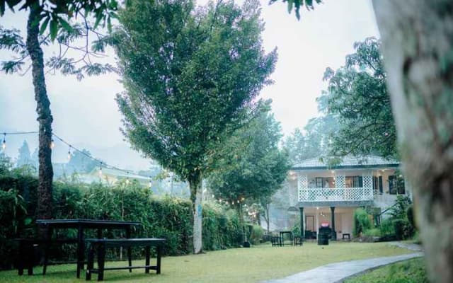 Villa Khoo
