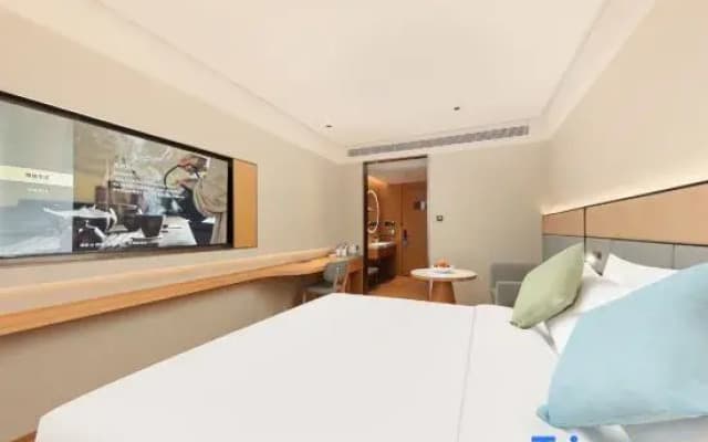 Wutong Yueju Hotel（Yantai University Wanxiang Hui Store）