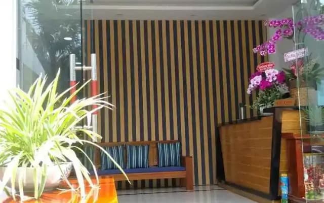 Phuc Hau Hotel