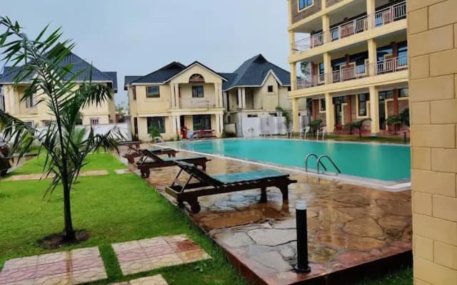 Hotel Discretion LTD