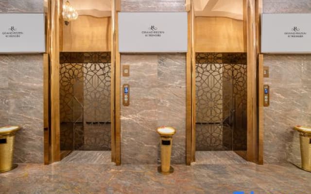 Mingmen Grand Rezen Hotel (Kunlun Lake Hotan New Night Market)