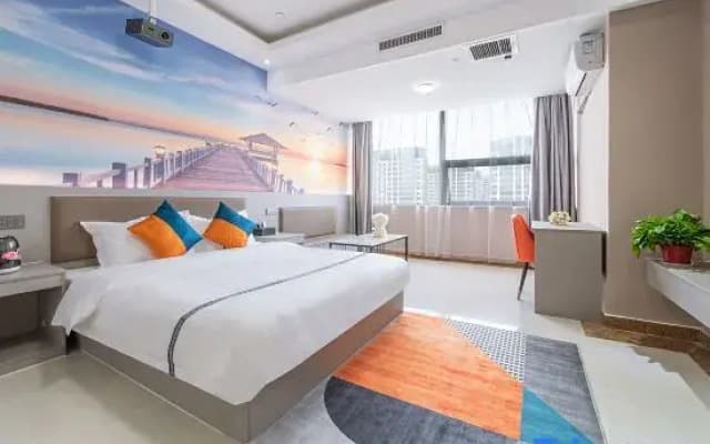 Tiancheng Boutique Homestay (Qilu Garden Square)