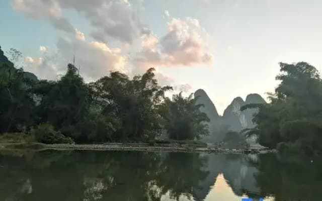 Yangshuo Chuanyan Mountain House
