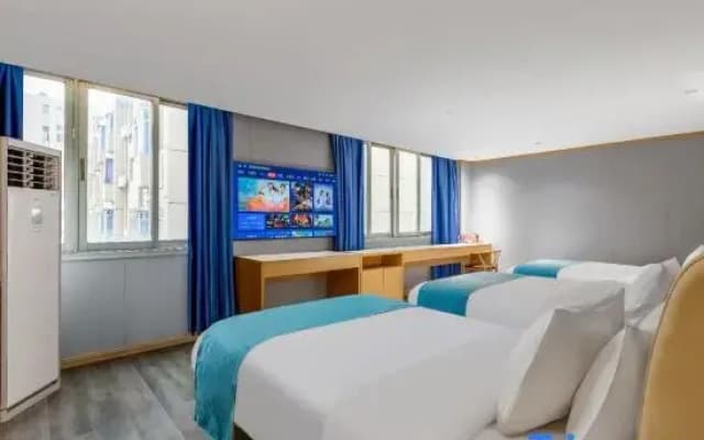 JC Jingchen Refined Void | Trend Core Homestay (Tianhong Plaza Wenshan Pedestrian Street)