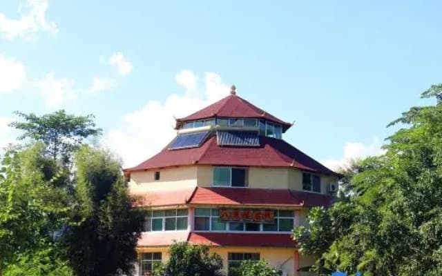Mengla Bajiaolou Inn