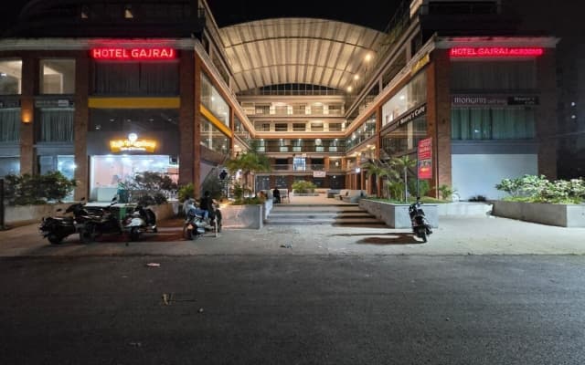 Gajraj Hotel