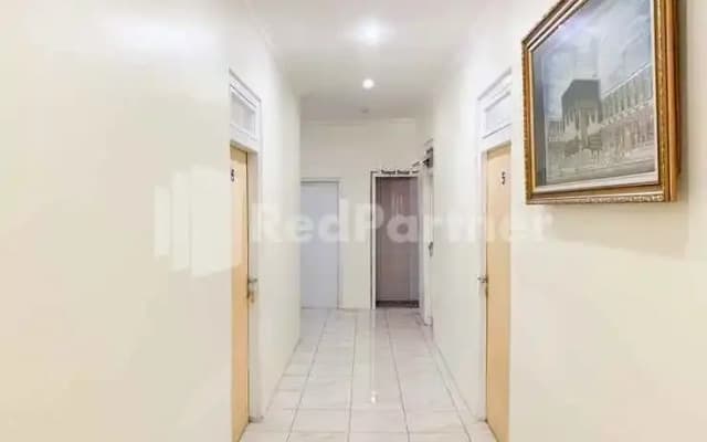 Oma Uti Syariah Mitra RedDoorz near Stasiun Lempuyangan