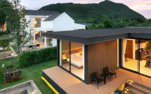 8 Valley KhaoYai