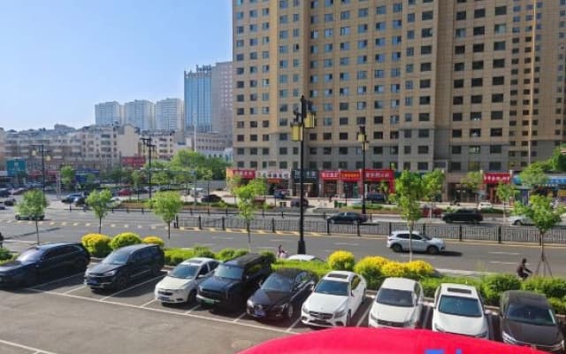Ancient City · Xinyue Light Luxury Homestay (Datong Ancient City)
