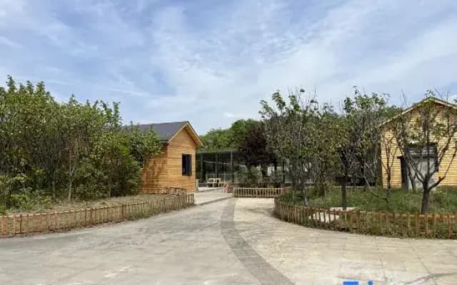Mengxuanyue Homestay (Huaxi Park Guizhou University Huaxi West Campus)