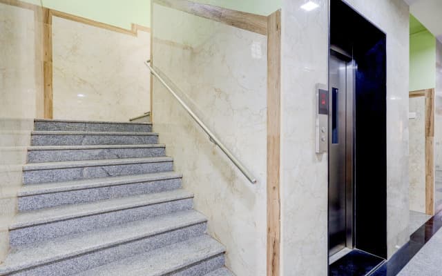 Townhouse Koyambedu Metro Station Chennai Formerly SR Residency