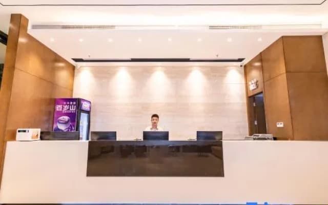 Meitu E-sports Homestay (Yulin Darunfa Convention and Exhibition Center)