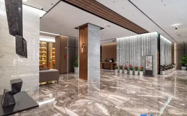 Haofeng Wyndham Hotel (Lincang Municipal Government Yulong Lake Park)