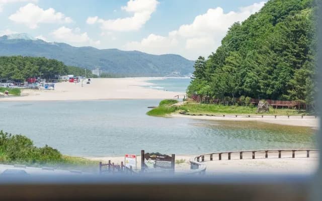 Samcheok Kong & Bee Ocean View Spa Pensi