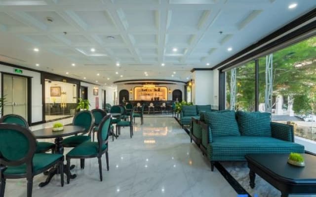 Grand Luxury Hotel Ninh Chu