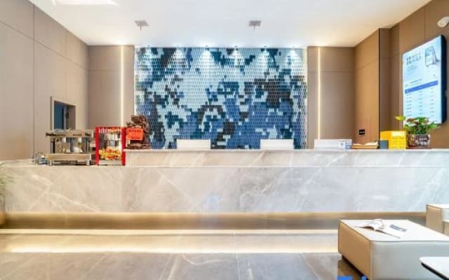 OKDAY Hotel (Jiefang Road, Lianhu Square, Hengyang)