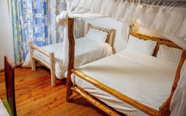 Hillstone Safari Lodge