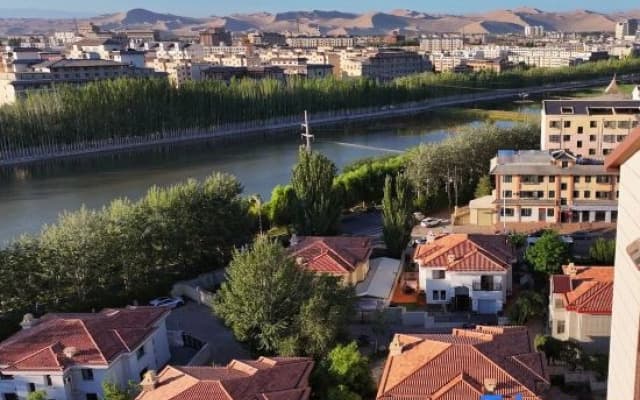 Gardenhouse villa B&B of  DunHuang