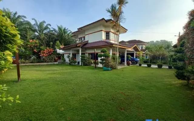 Homestay 5 Bedroom Villa With Pool At Port Dickson