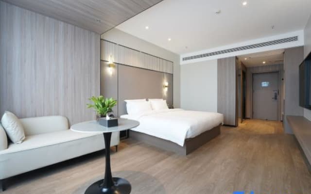 Yibai International Hotel (Shenxian Convention and Exhibition Square Branch)