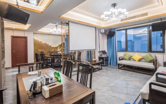 Sumeng Fashion Hotel (Rongshui Sumeng Commercial Plaza)