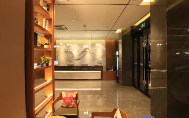 Unitour Hotel (Yulin Cross Street Xiaweiyi)
