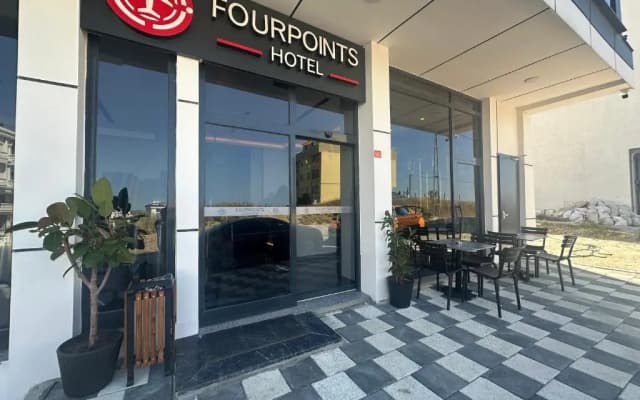 Fourpoints Airport Hotel