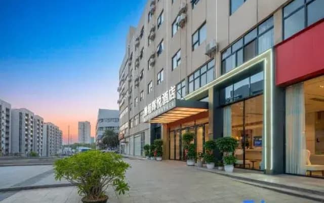 Pengchenghuiyue Hotel
