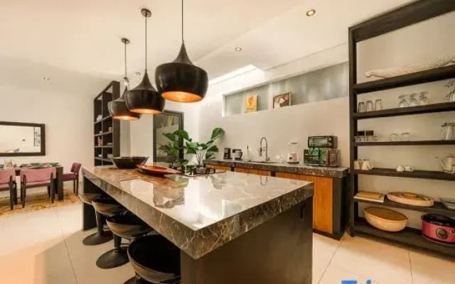 Spacious 5BR Modern Simplicity, Near Canggu's Best