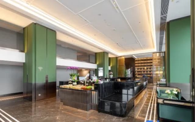 Metropolo Jinjiang Hotels in Guiyang North Railway Station