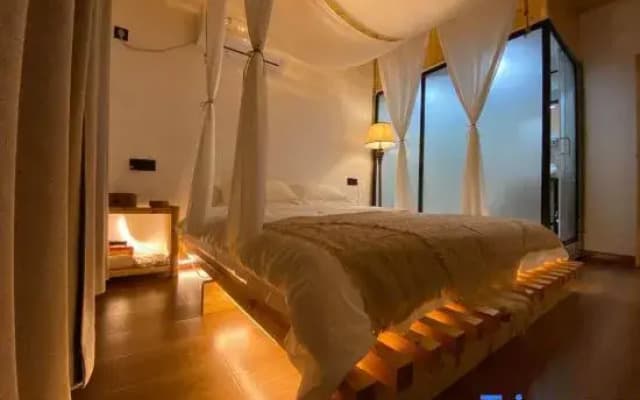Women Shopper Homestay