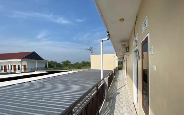 RedDoorz near Terminal Baru Pasuruan