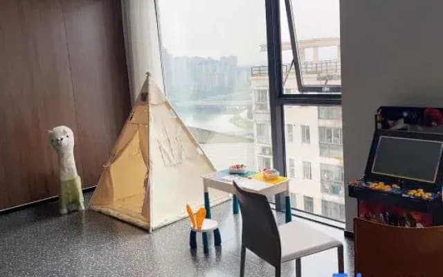 Qingmu Platinum Hotel (Anderle Building, Dongfeng Road, Chaohu)