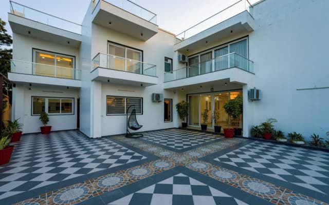 ELIVAAS Adhiva Retreat 5 BHK Farmhouse