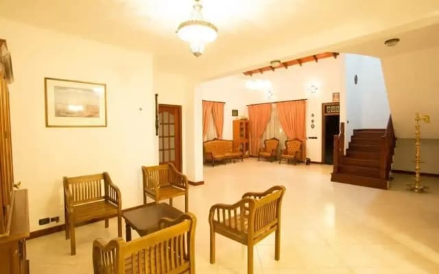 Kings Court Residency