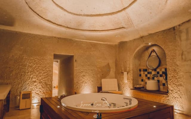 Nino Cave Suites