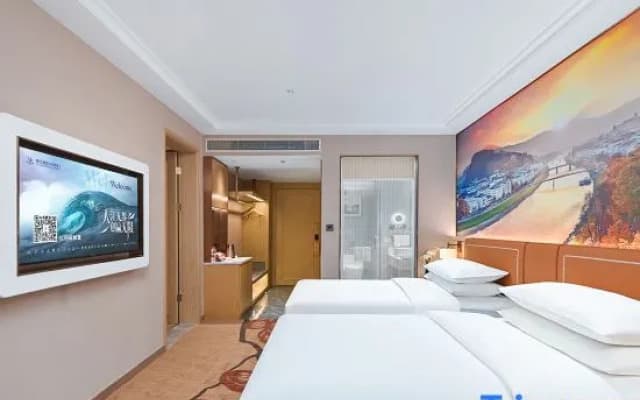 Vienna Hotel (Shijiazhuang Railway University Subway Station)