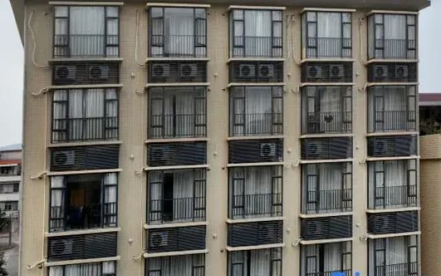 Dingai Hotel (Zhaoqing East Station Dinghu Mountain Scenic Area)