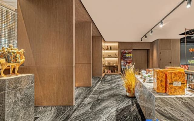 Longhai Silk Road Holiday Hotel