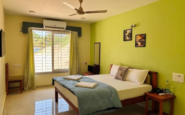 3 Wonders Tarkarli Hotel & Restaurant