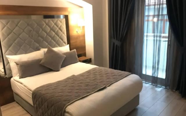 Double Bond Hotel Spa