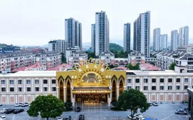 Linhai Tianshang Renjian Hotel